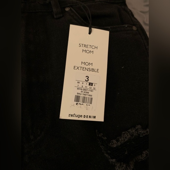 Brand new black ripped jeans! - Picture 3 of 4